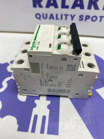 SCHNEIDER ELECTRIC A9F55332