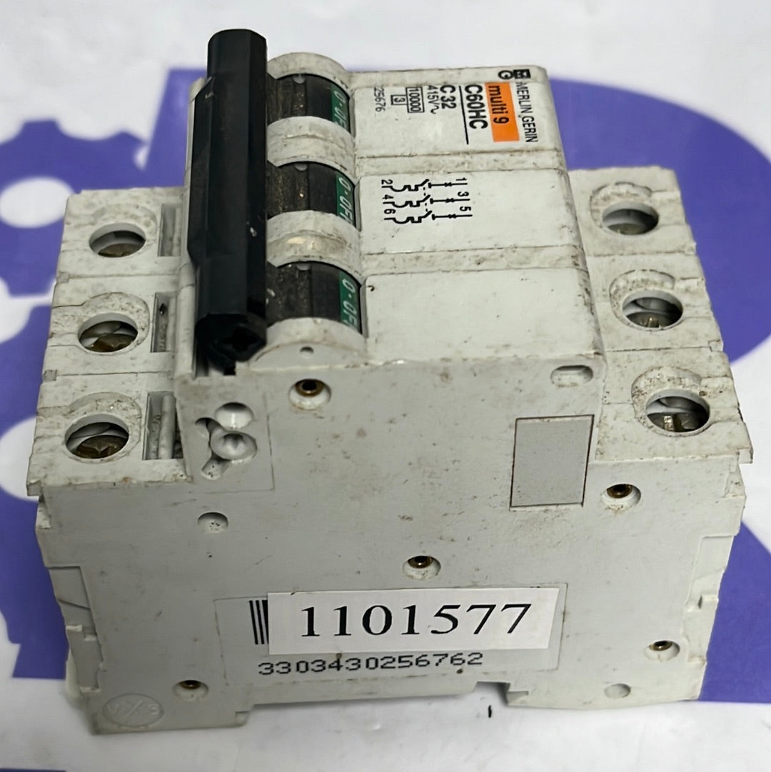 SCHNEIDER ELECTRIC MERLIN GERIN 25673