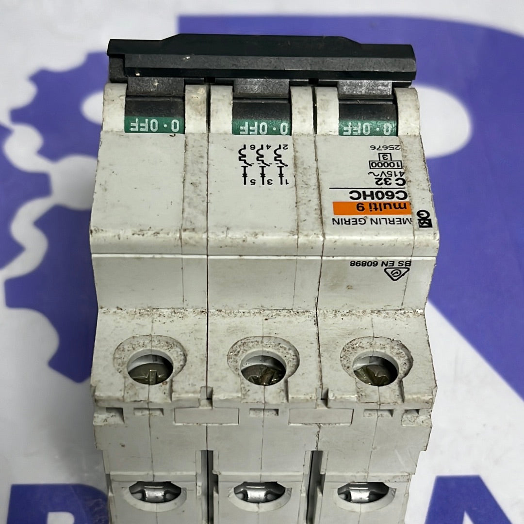 SCHNEIDER ELECTRIC MERLIN GERIN 25673