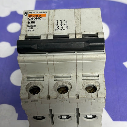 SCHNEIDER ELECTRIC MERLIN GERIN 25673