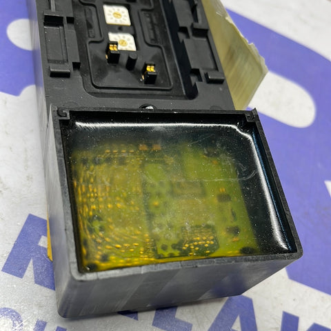 ALLEN BRADLEY 1792D-8BIO8E