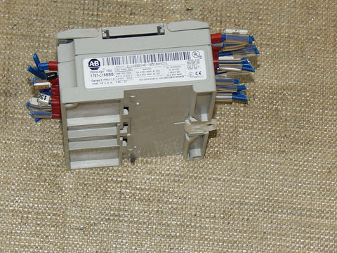 ALLEN BRADLEY 1761-L16BBB
