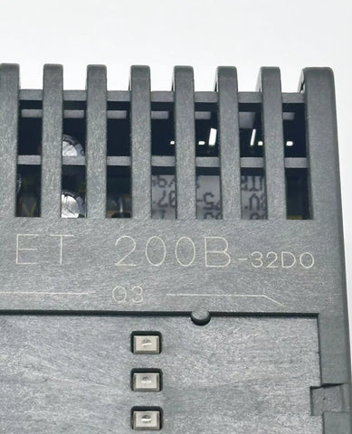 SIEMENS ET 200B-32DO