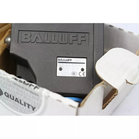 BALLUFF BNS 819-B02-K12-61-12-10