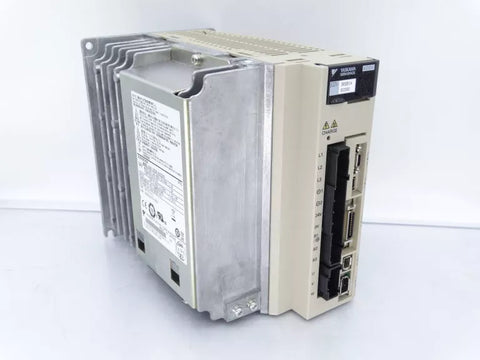 YASKAWA SGDV-3R5DE1A002000