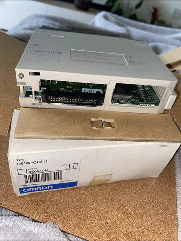 OMRON CS1W-OC211