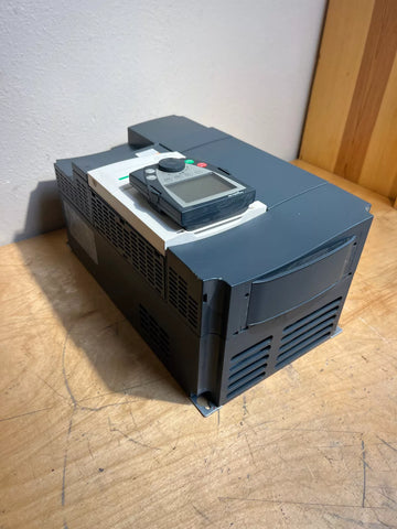 SCHNEIDER ELECTRIC ATV71HD15N4