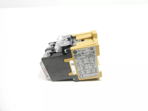ALLEN BRADLEY  700S-P220A24
