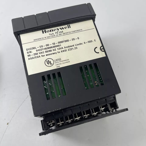 Honeywell DC230L-E0-00-10-000P00-20-0