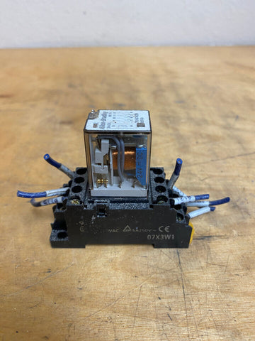 Allen Bradley  700-HC14Z24