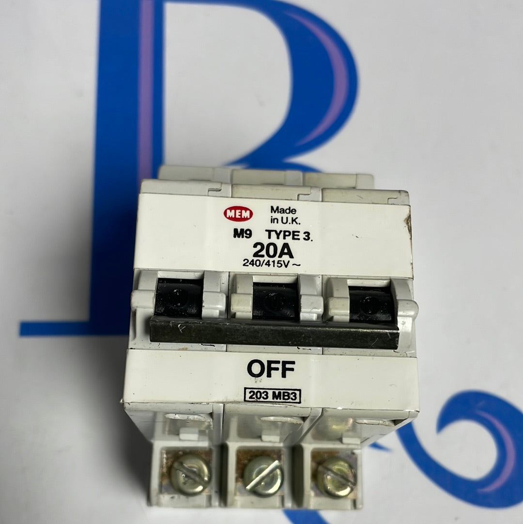 MEM M9 TYPE 3 20A  240/415V  203  MB3 BS3871