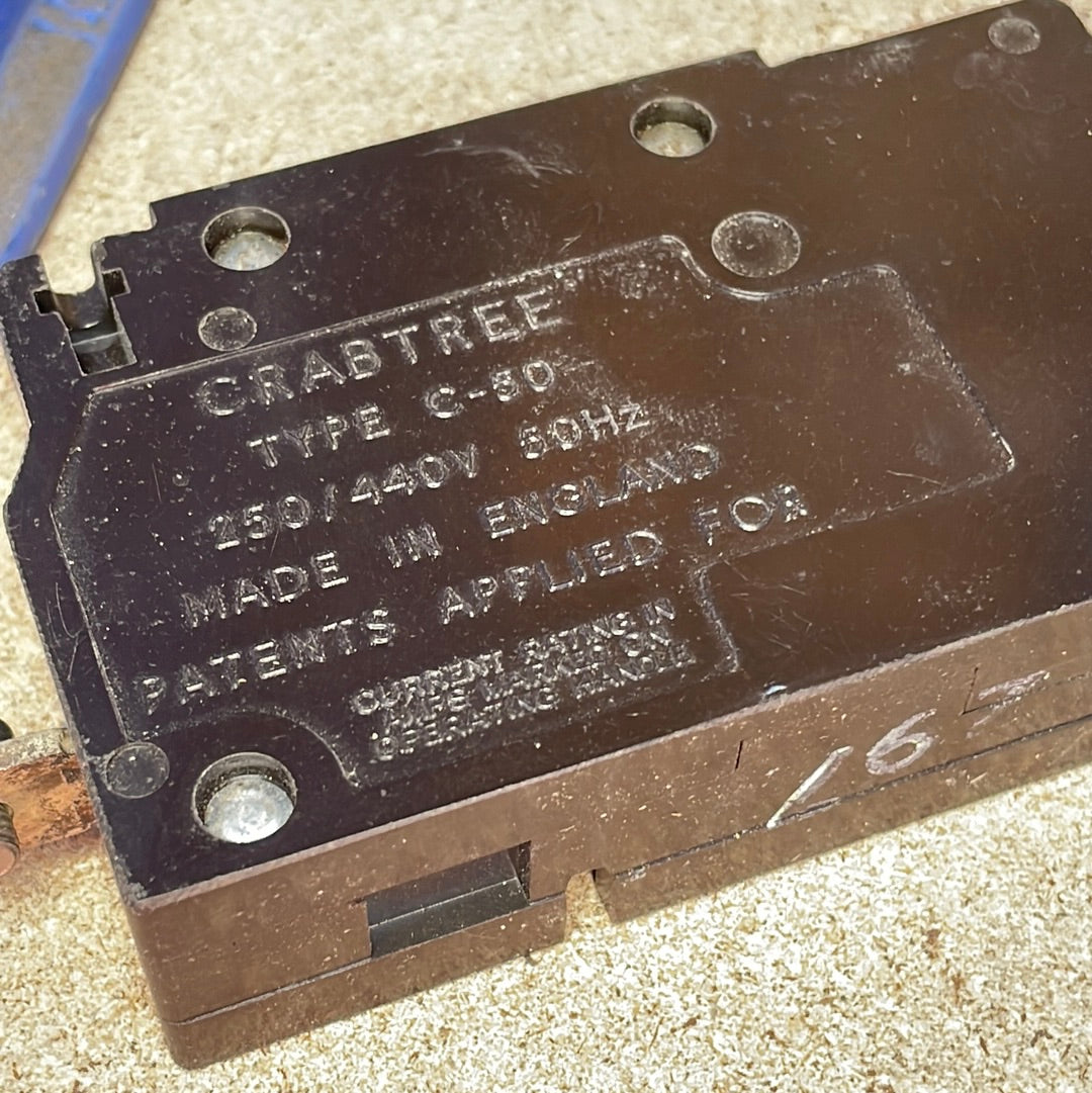 CRABTREE TYPE C-50 250/440V